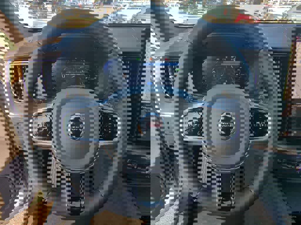 New 2026 Volvo XC60 T8 Plus w/ Protection Package Premier image 21