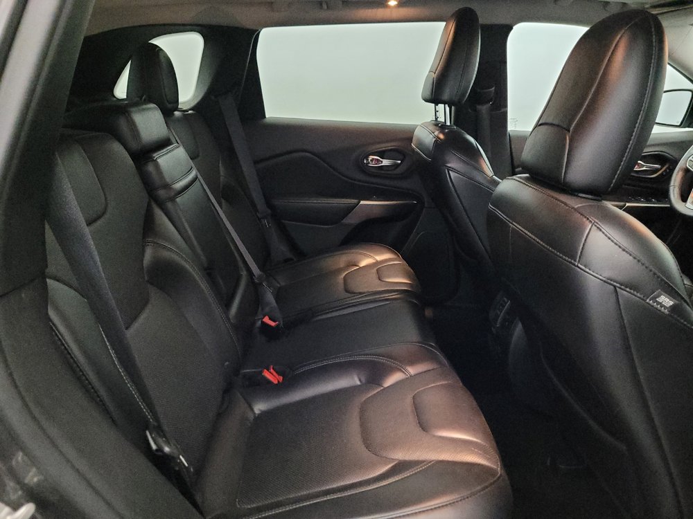 Used 2019 Jeep Cherokee Limited w/ Trailer Tow Group AWD/4WD image 19