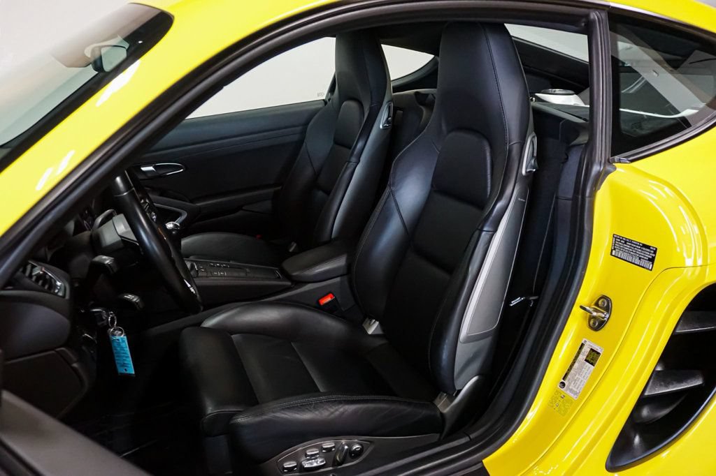 Used 2019 Porsche 718 Cayman RWD image 9