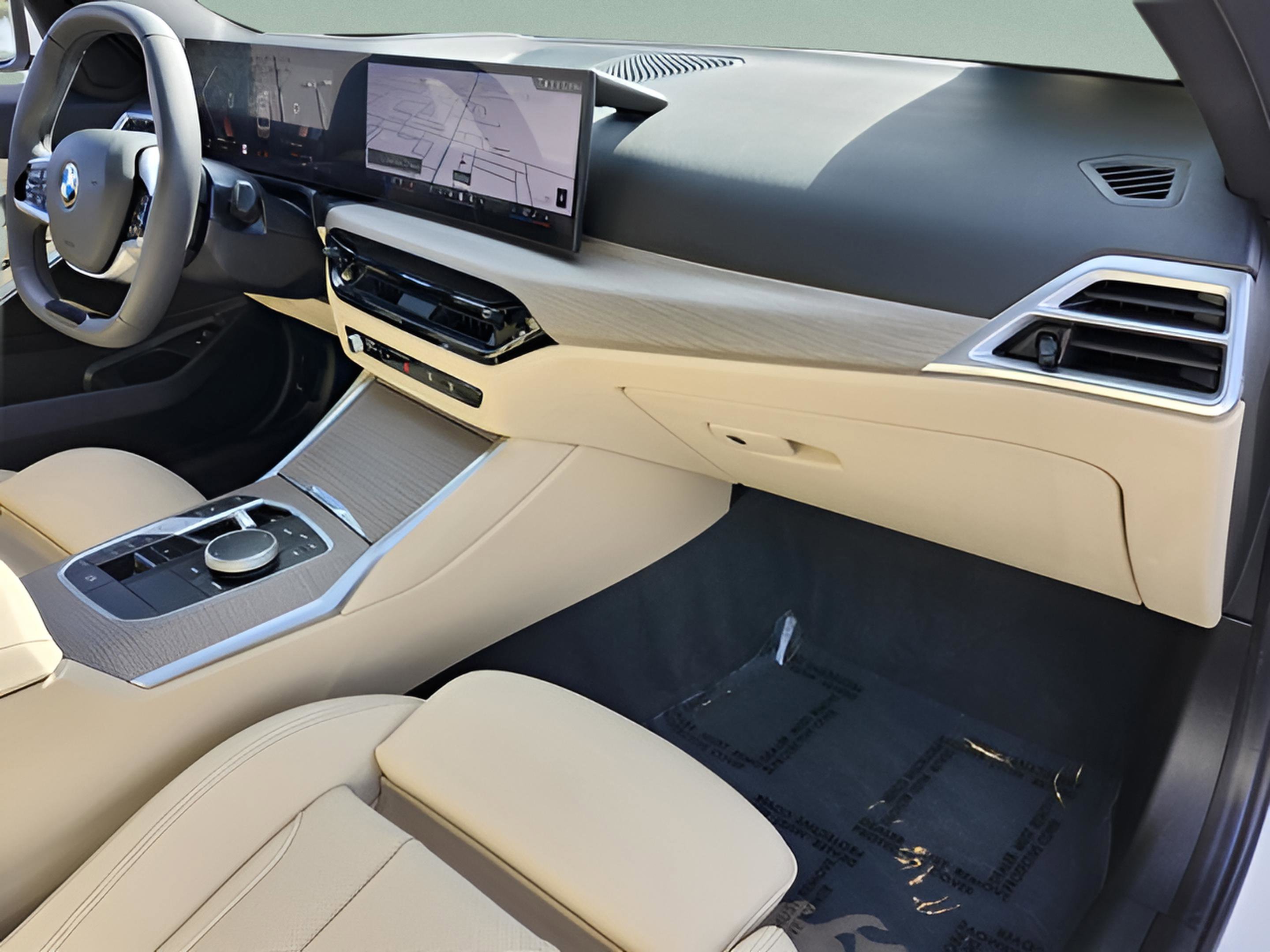 Certified 2025 BMW 330i Sedan w/ Premium Package image 22