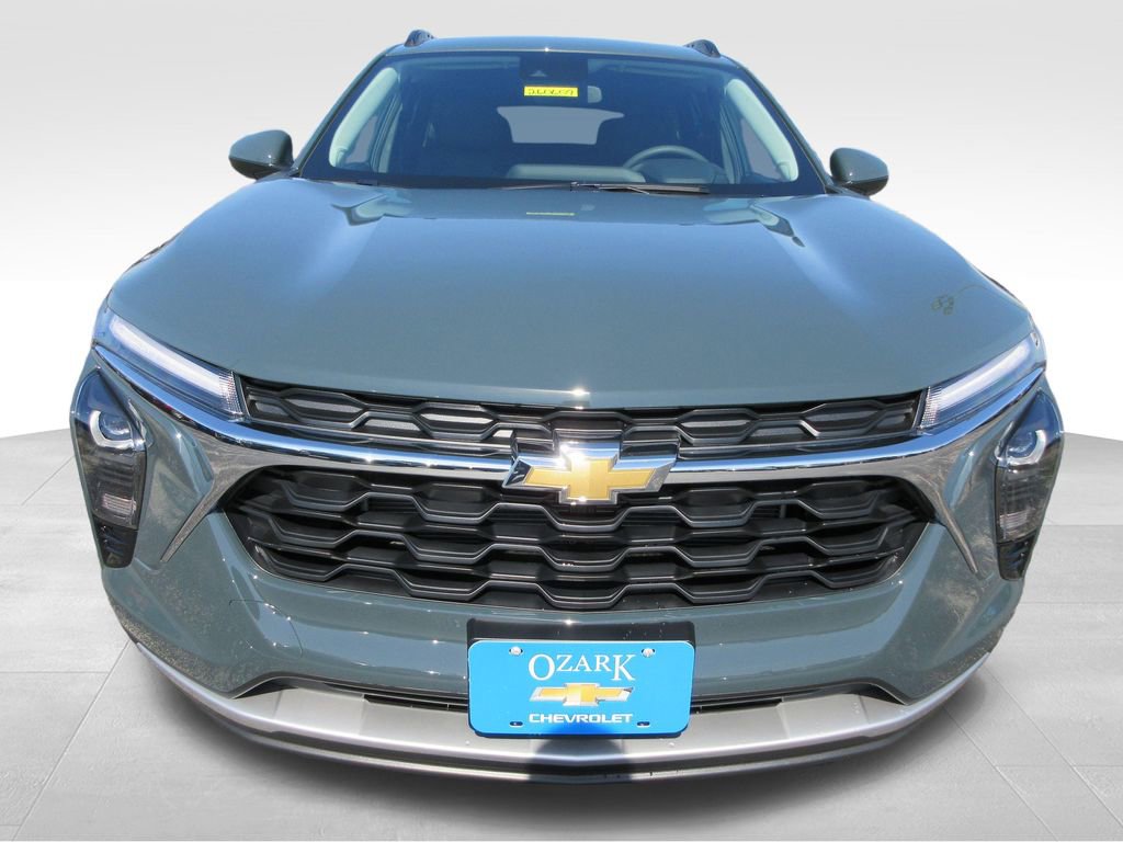 New 2026 Chevrolet Trax LT FWD image 8