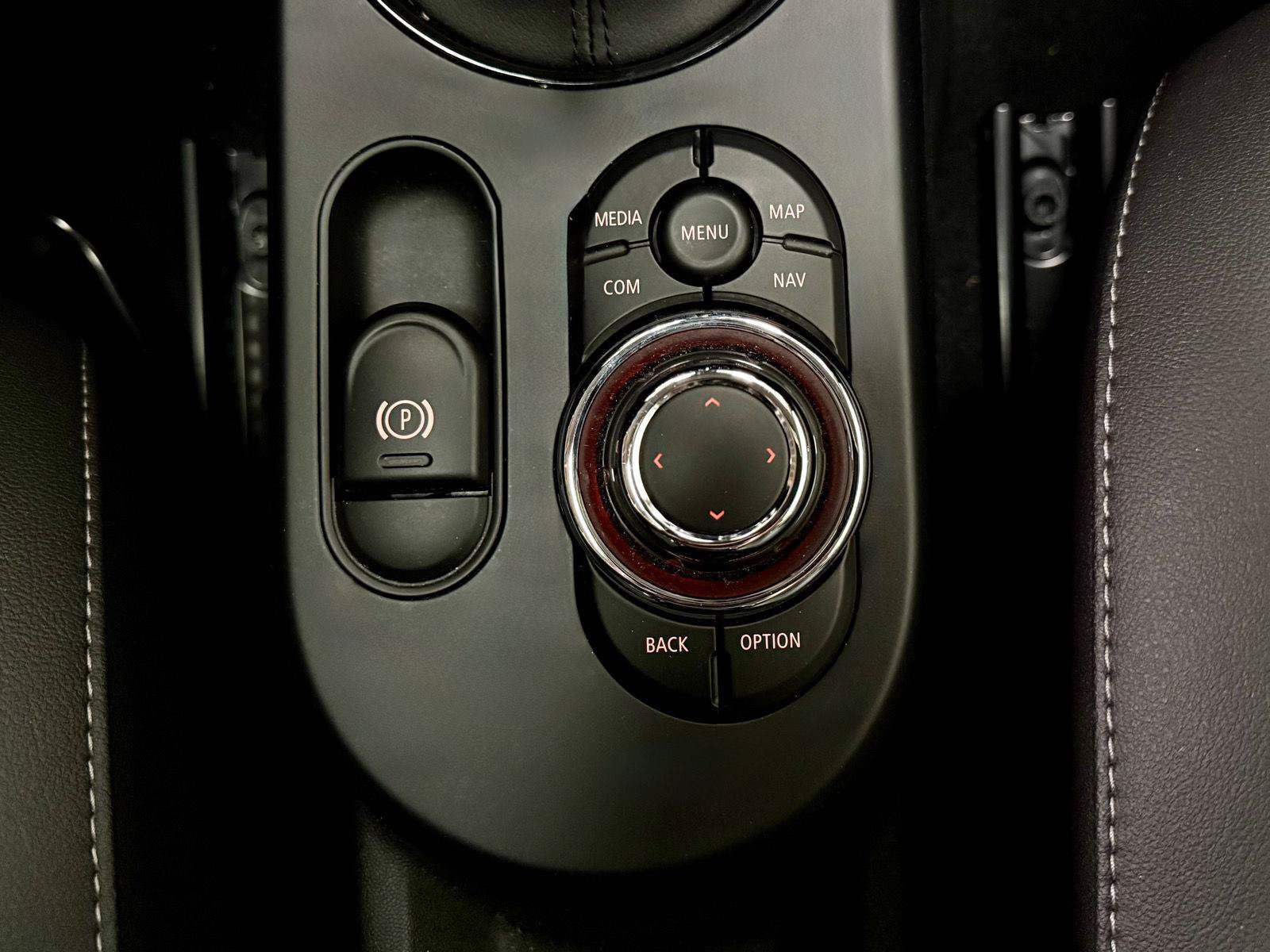 Used 2024 MINI Cooper SE FWD image 26