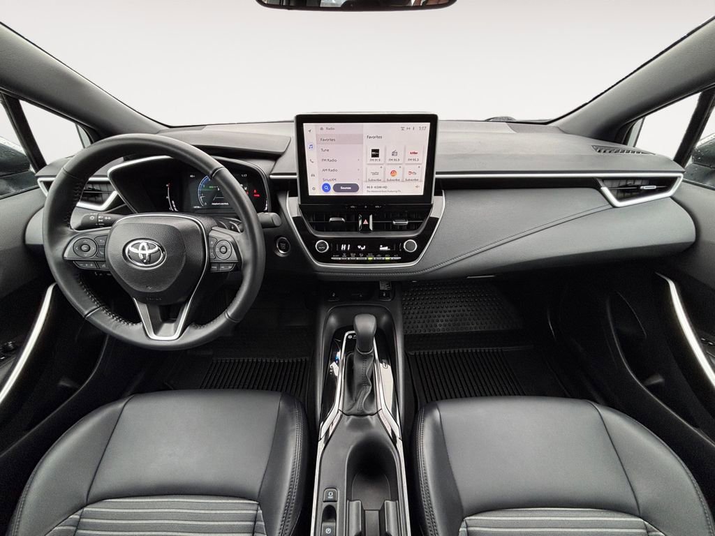 Used 2025 Toyota Corolla XSE image 13