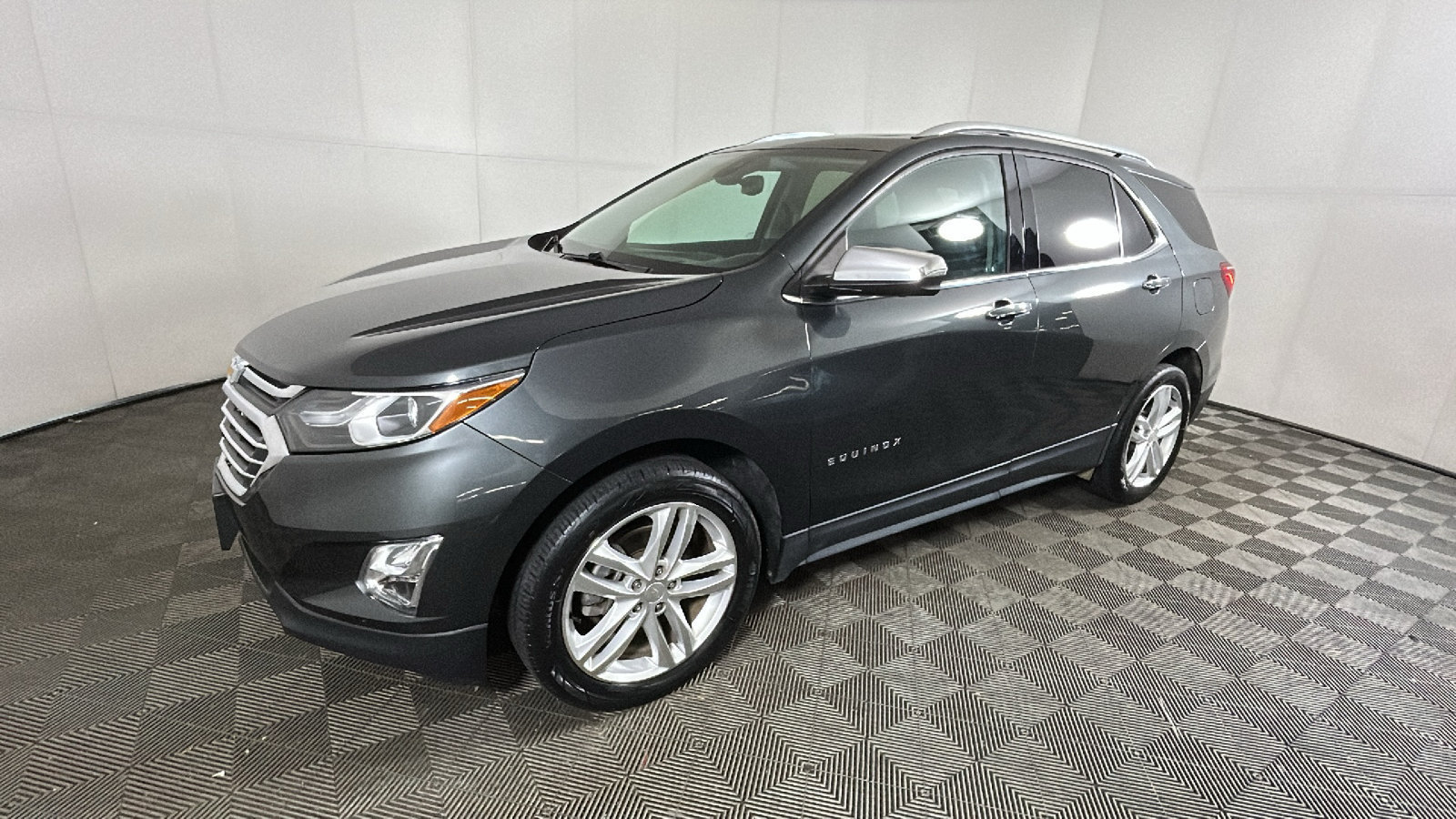 Used 2019 Chevrolet Equinox Premier AWD/4WD image 8