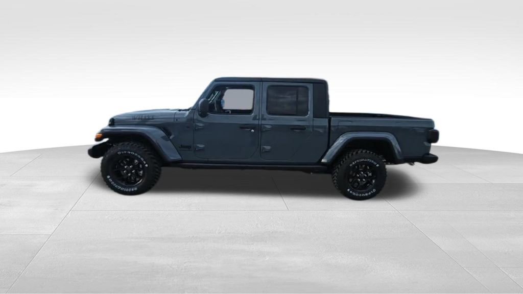 New 2025 Jeep Gladiator Willys image 5
