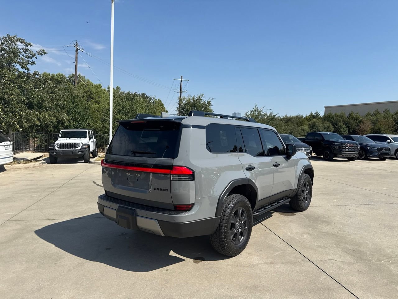 Used 2024 Lexus GX 550 AWD/4WD image 5