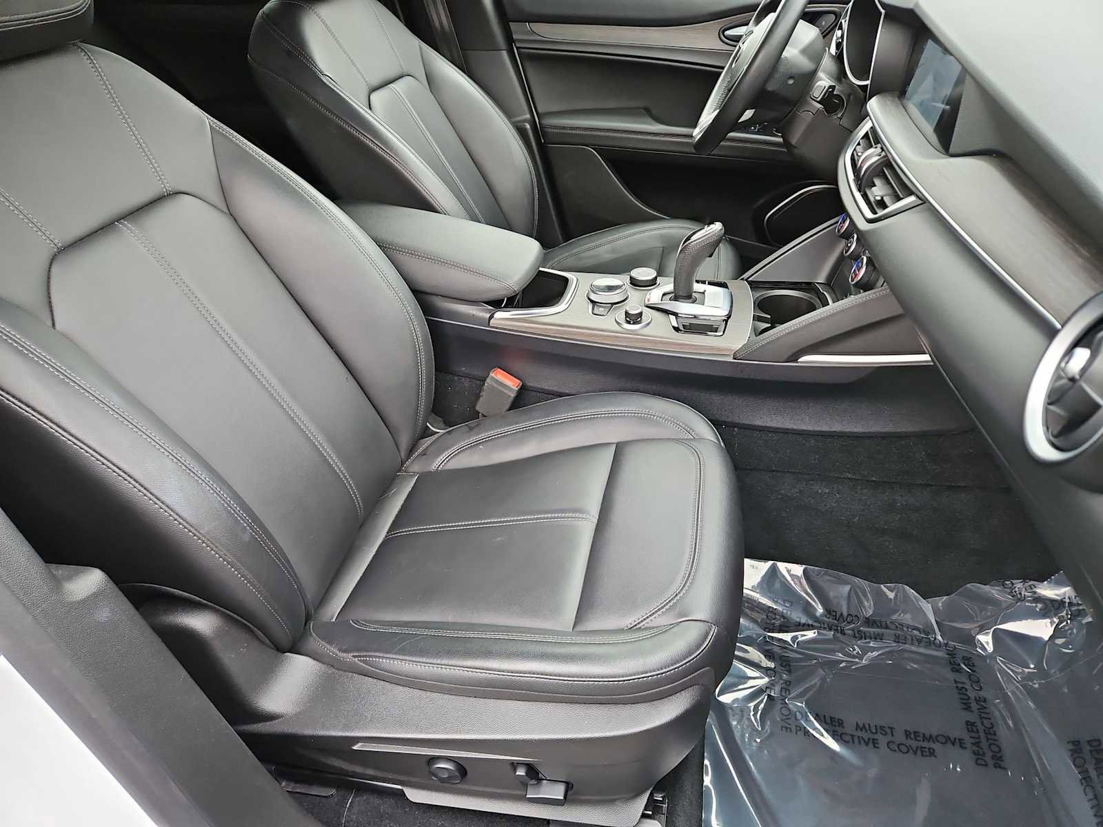 Used 2022 Alfa Romeo Stelvio Ti image 22