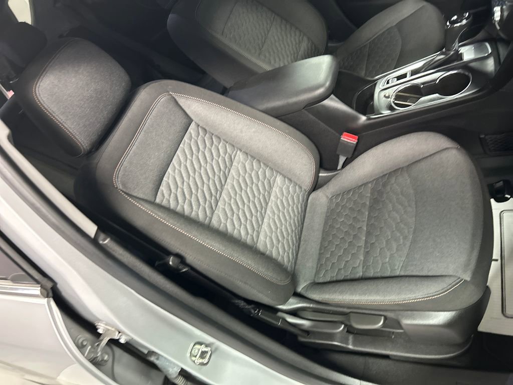 Used 2018 Chevrolet Equinox LT image 25