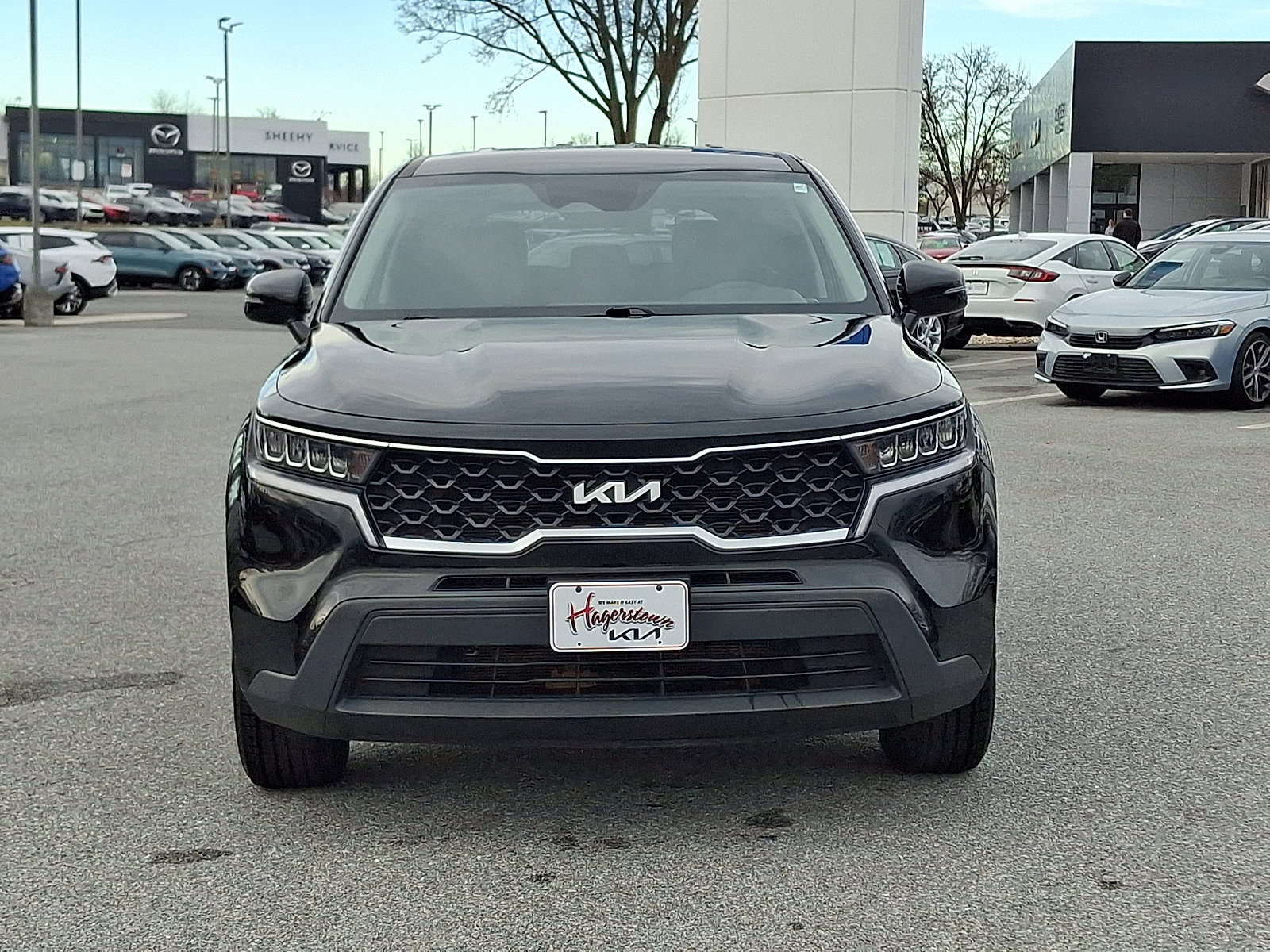 Used 2023 Kia Sorento LX image 2