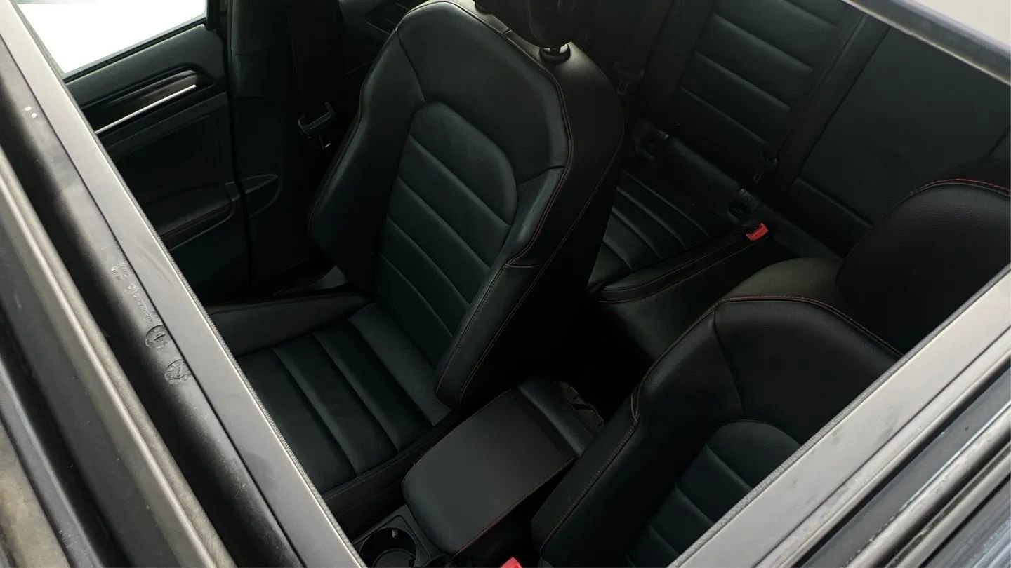 Used 2017 Volkswagen GTI SE FWD image 15