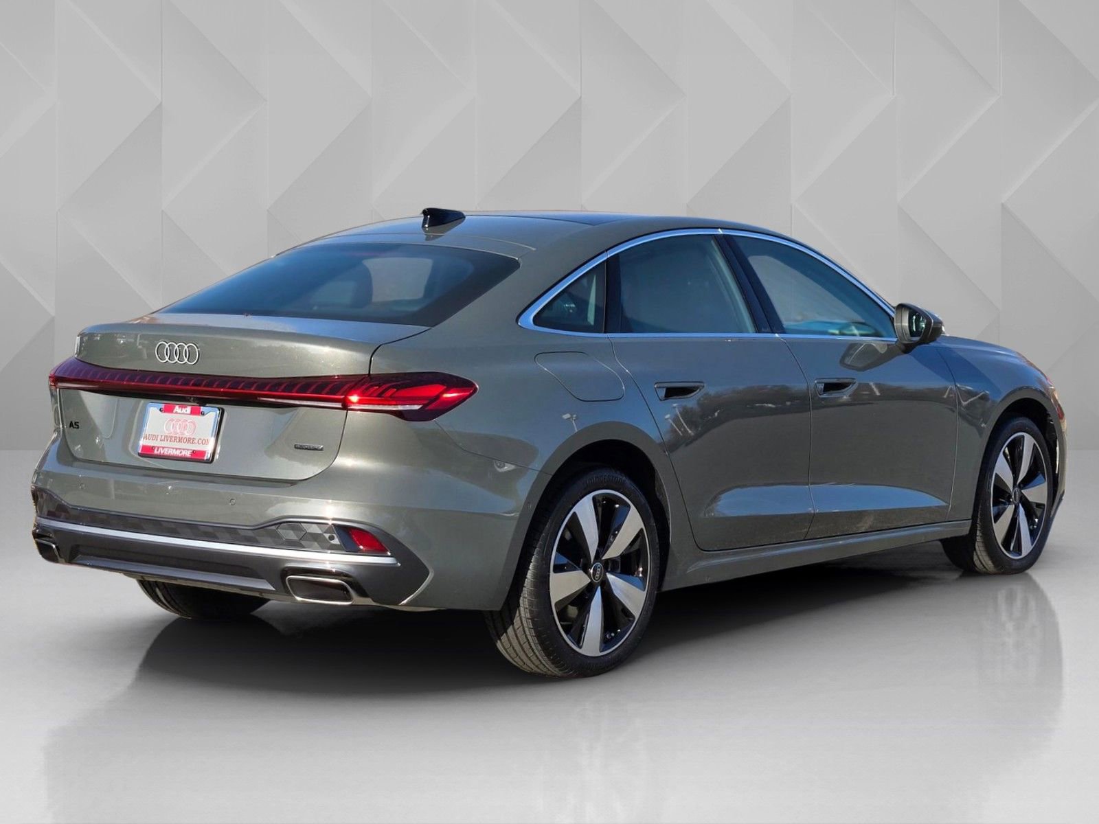 Used 2025 Audi A5 2.0T Premium Plus w/ Premium Plus AWD/4WD image 6