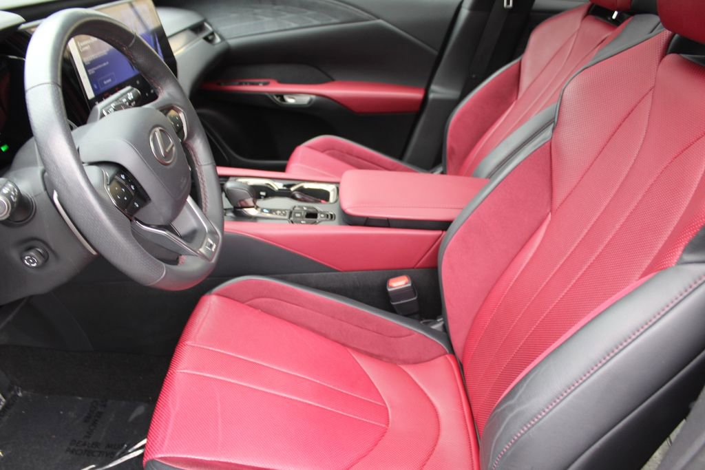 Used 2024 Lexus RX 500h F Sport w/ Convenience Package image 19