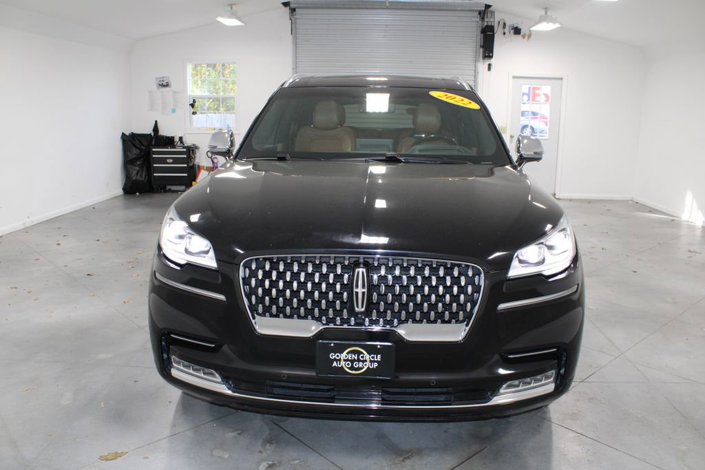 Used 2022 Lincoln Aviator Black Label w/ Class IV Trailer Tow Package image 3