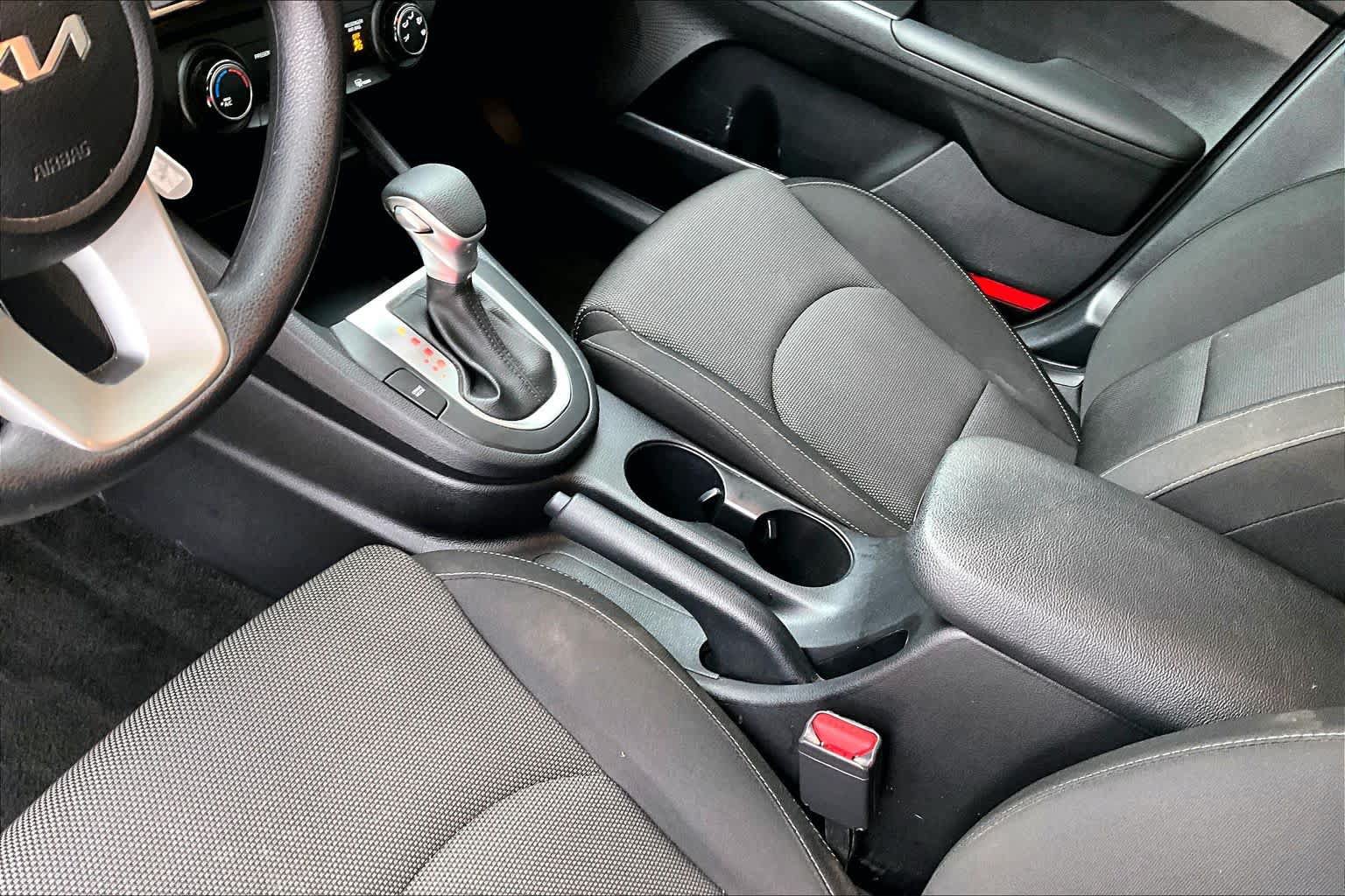 Used 2024 Kia Forte LXS FWD image 14