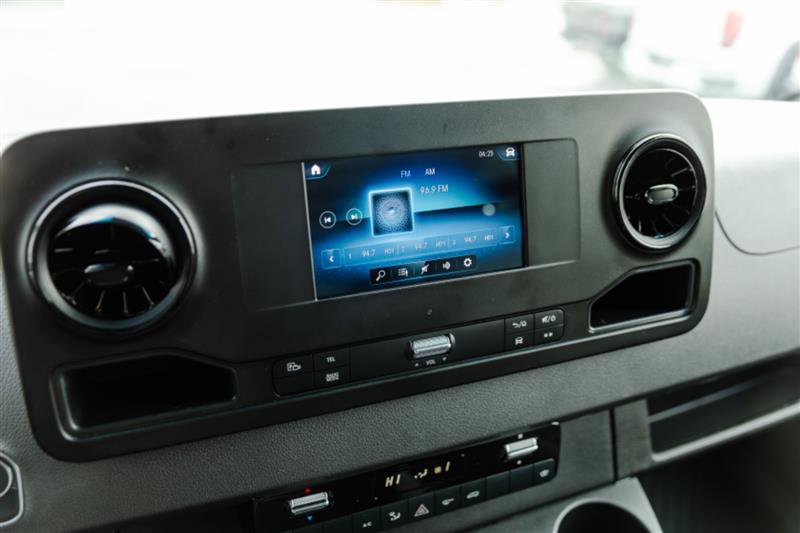 Used 2024 Mercedes-Benz Sprinter 3500 image 20