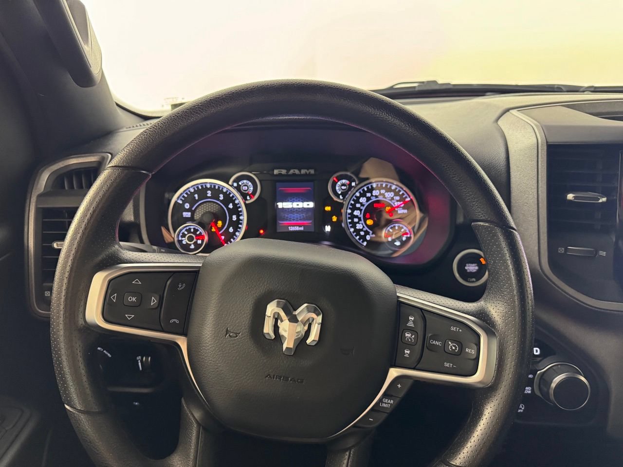 Used 2025 RAM 1500 Tradesman w/ Night Edition AWD/4WD image 11