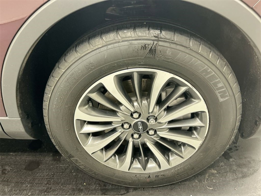 Used 2023 Lincoln Nautilus Reserve w/ Class II Trailer Tow Package image 8