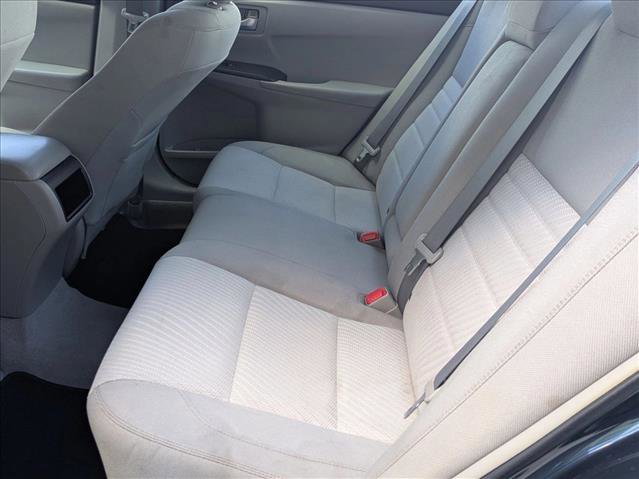Used 2015 Toyota Camry LE image 16