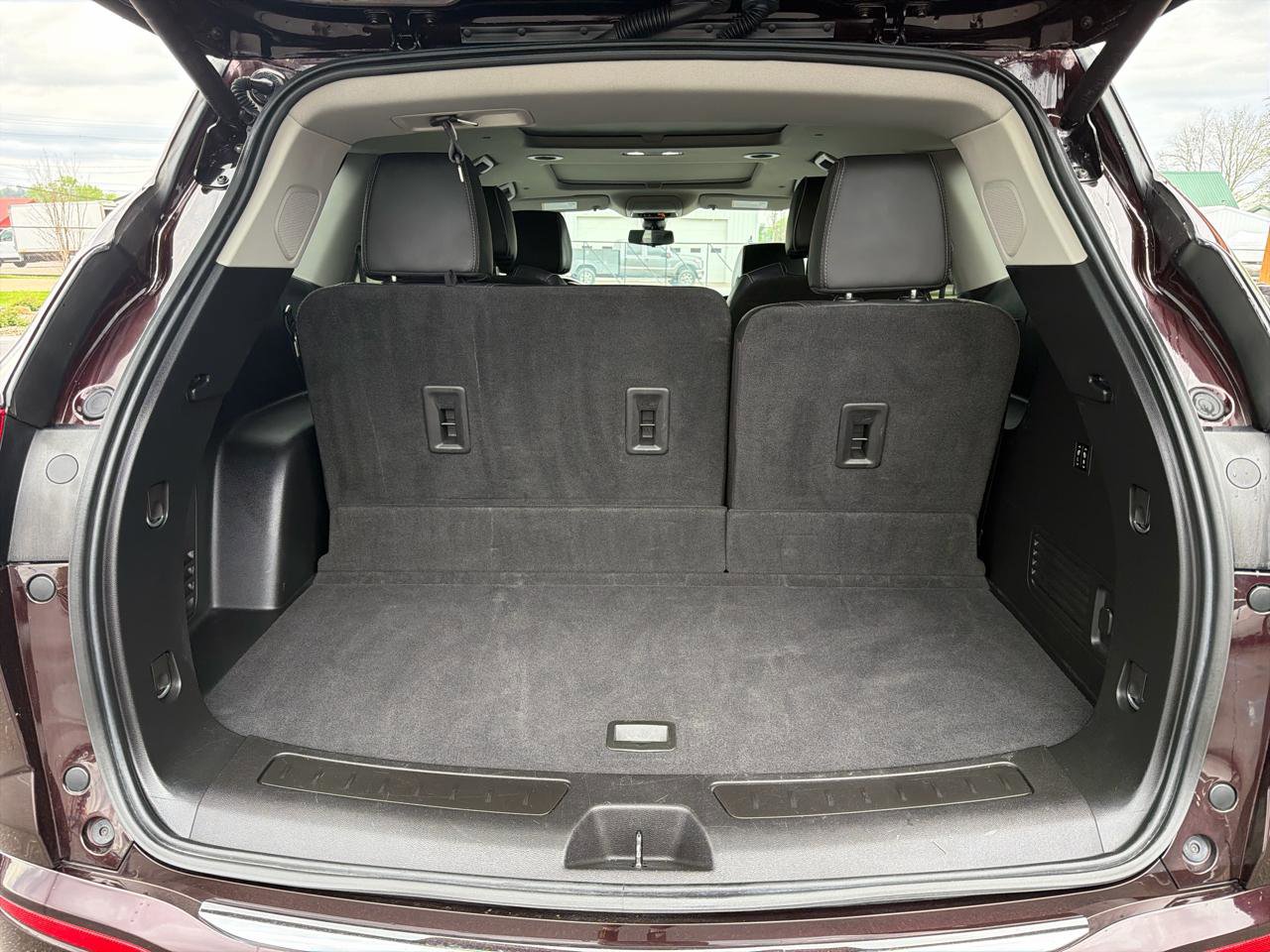 Used 2020 Buick Enclave Avenir w/ Avenir Technology Package AWD/4WD image 17