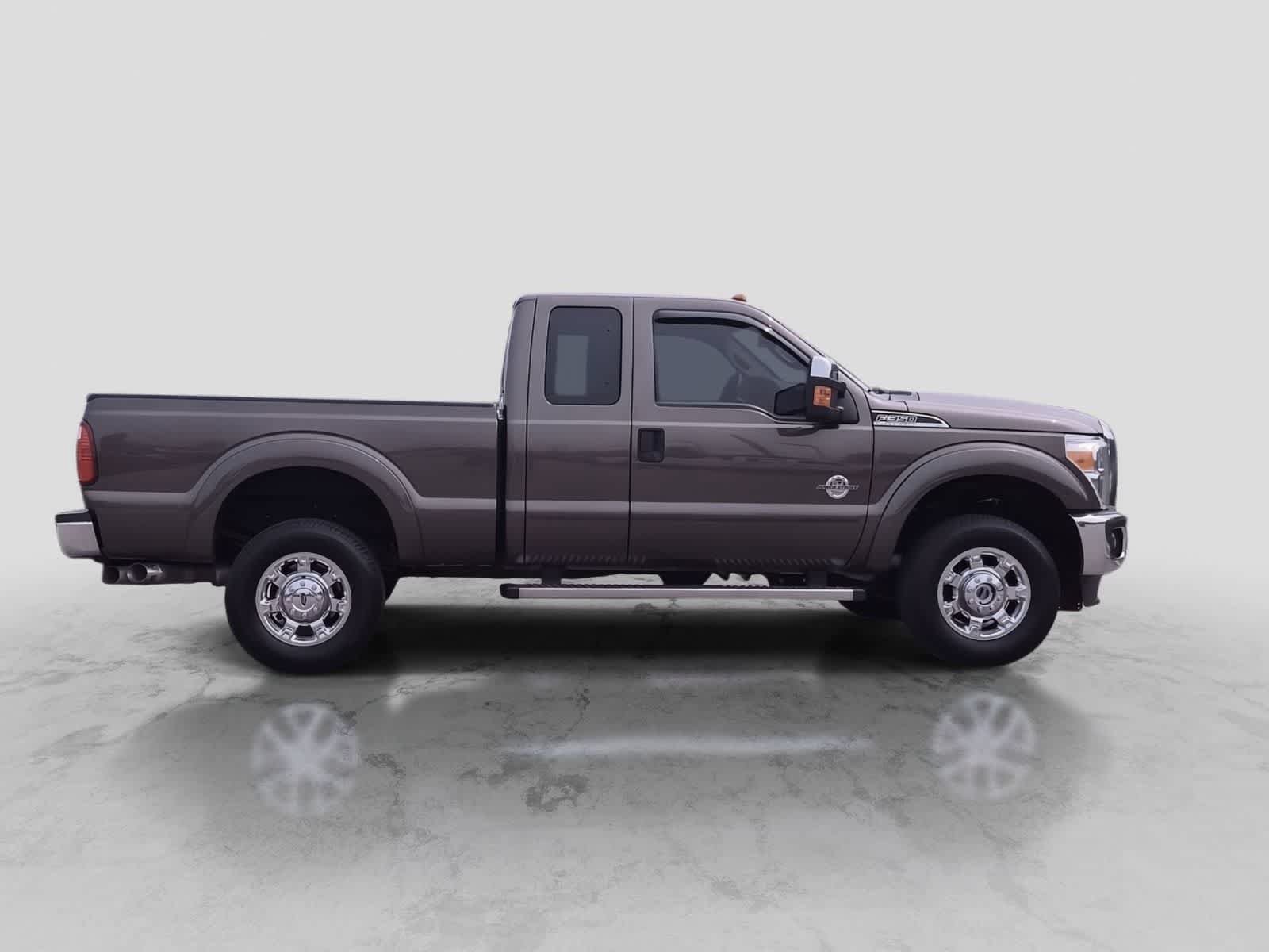 Used 2015 Ford F350 XLT w/ XLT Premium Package AWD/4WD image 9