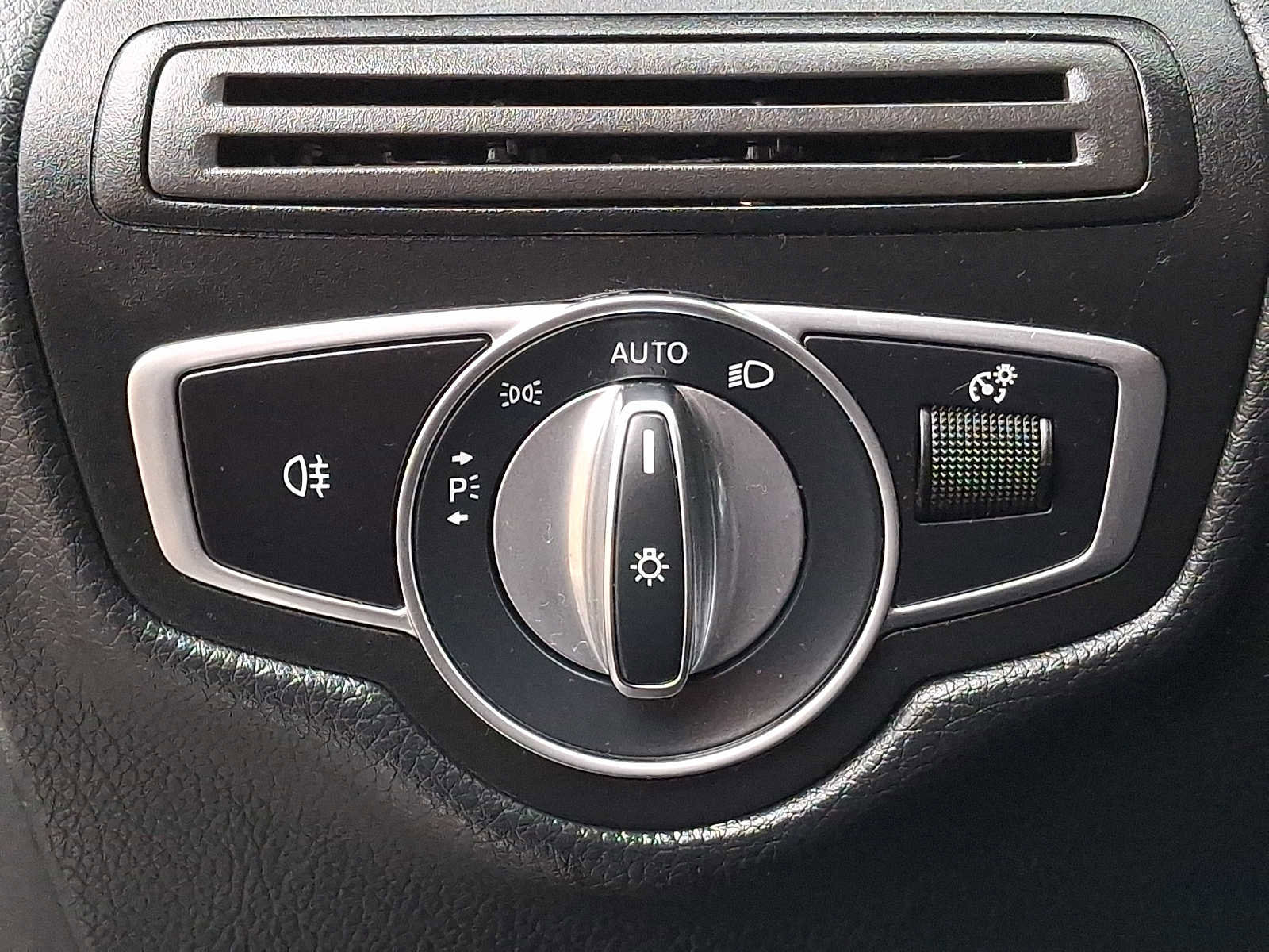 Certified 2021 Mercedes-Benz GLC 300 4MATIC image 21