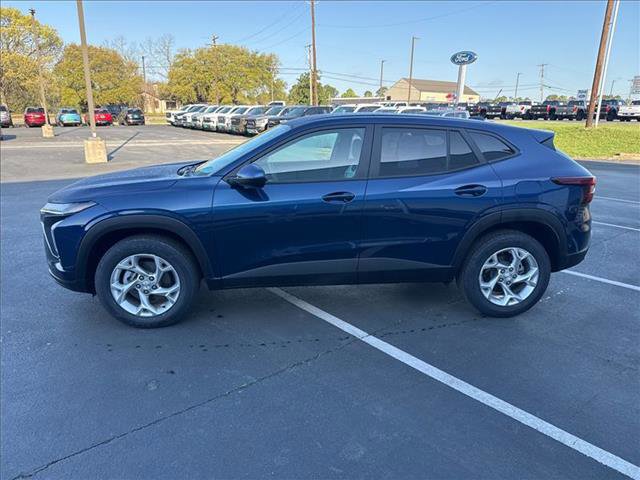 Used 2024 Chevrolet Trax LS w/ LS Convenience Package image 12