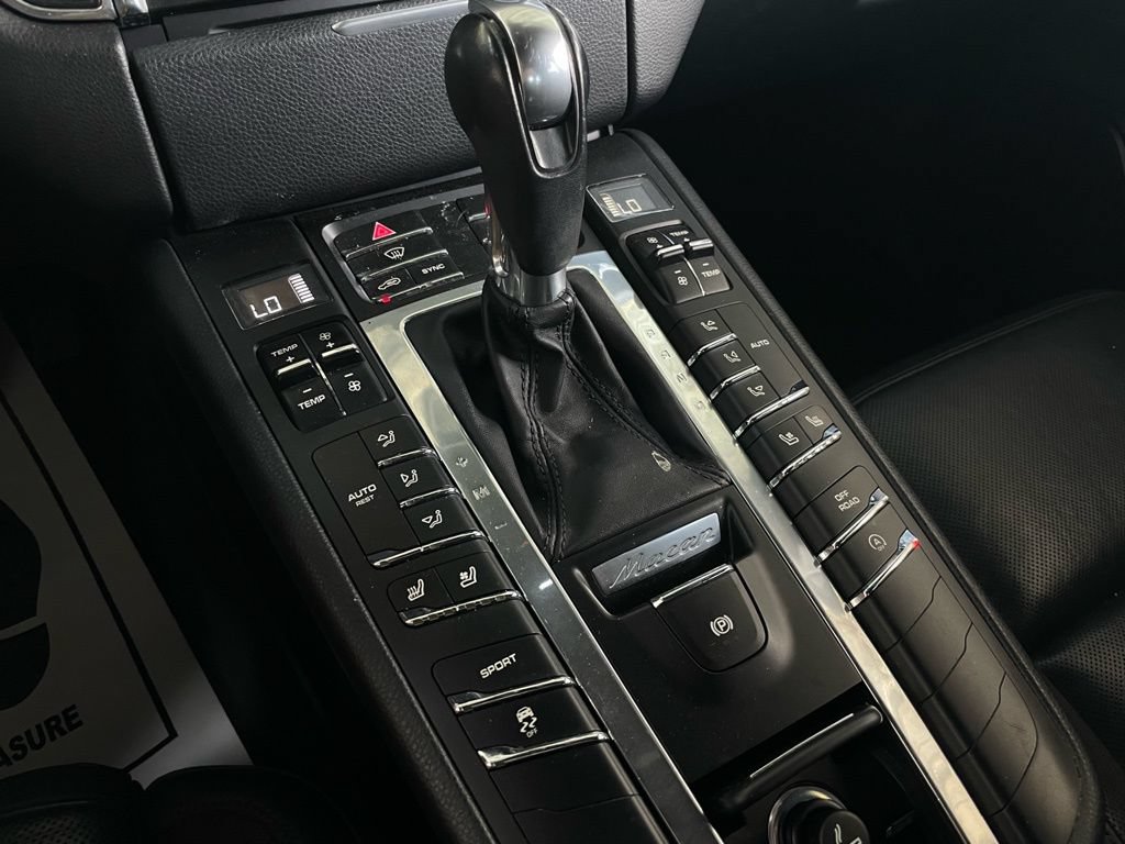 Used 2015 Porsche Macan S w/ Premium Package Plus AWD/4WD image 27