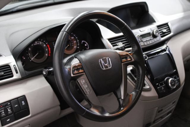 Used 2016 Honda Odyssey EX-L image 11