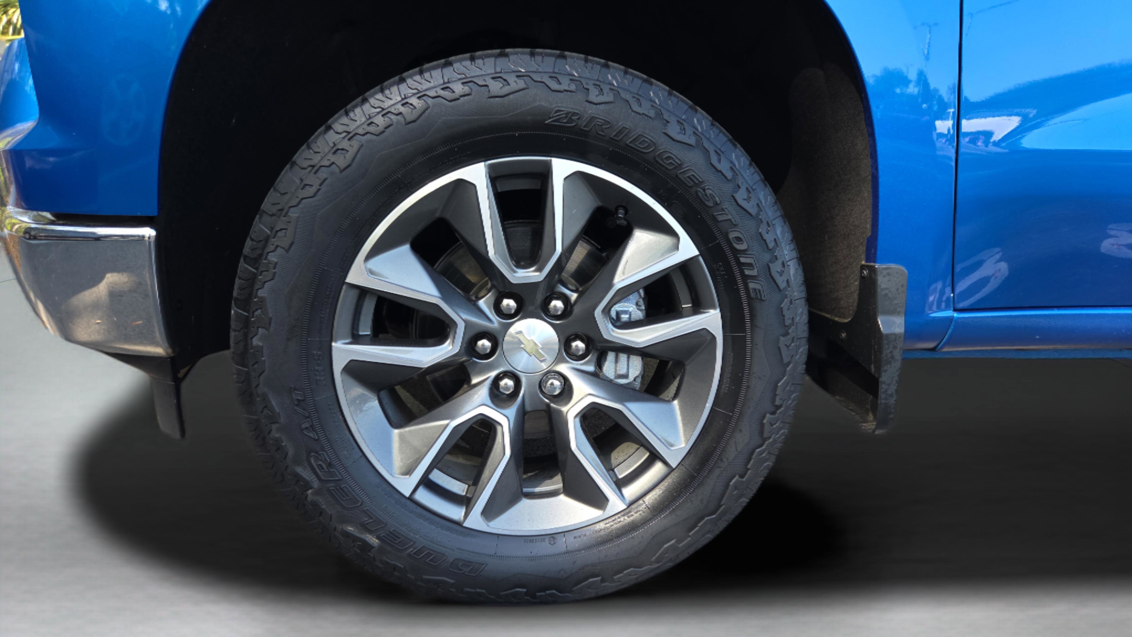 Used 2023 Chevrolet Silverado 1500 LT image 9