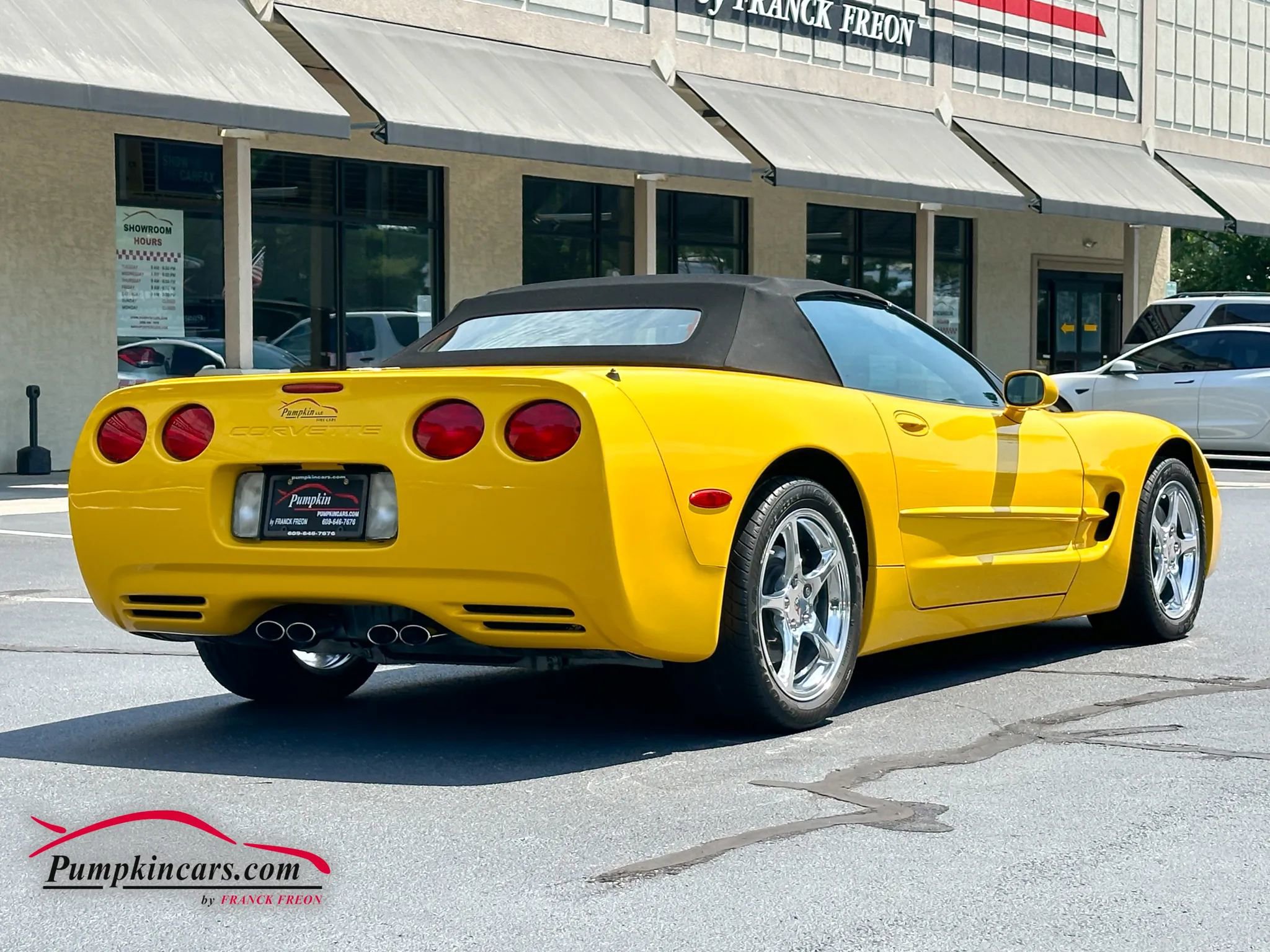 Used 2003 Chevrolet Corvette Convertible w/ Preferred Equipment Group1 image 3