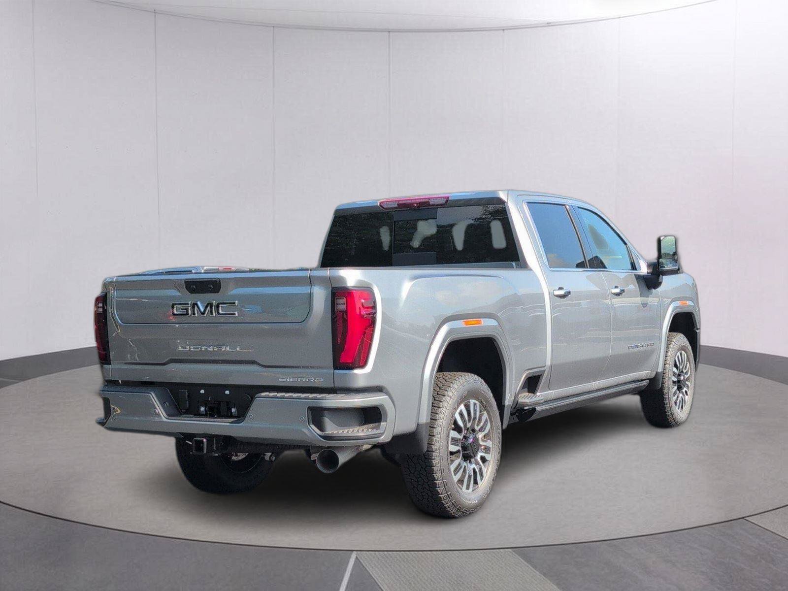New 2026 GMC Sierra 2500 Denali Ultimate AWD/4WD image 6