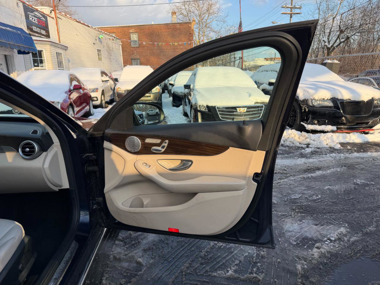 Used 2015 Mercedes-Benz C 300 4MATIC Sedan image 34