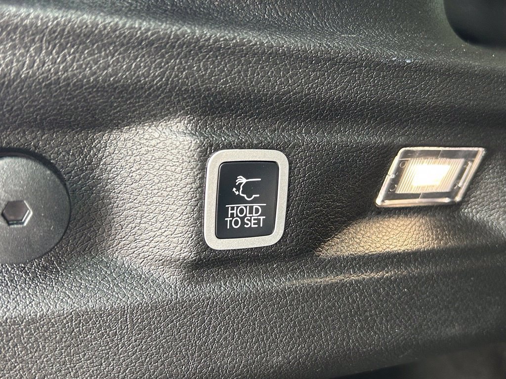 Certified 2025 Jeep Grand Cherokee L Altitude RWD image 36
