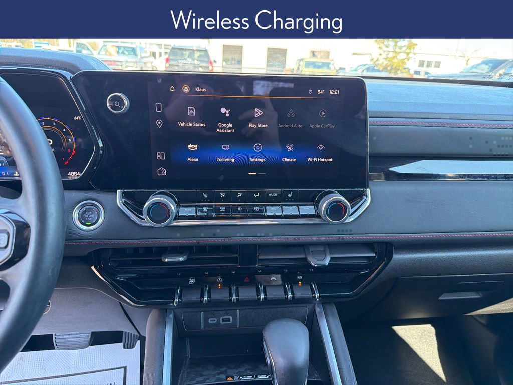 Used 2024 Chevrolet Colorado Z71 w/ Z71 Convenience Package 2 image 20