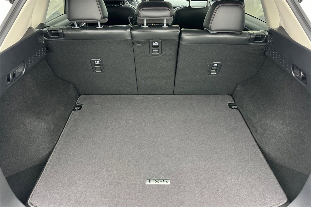 New 2025 MAZDA CX-5 Carbon Edition image 16