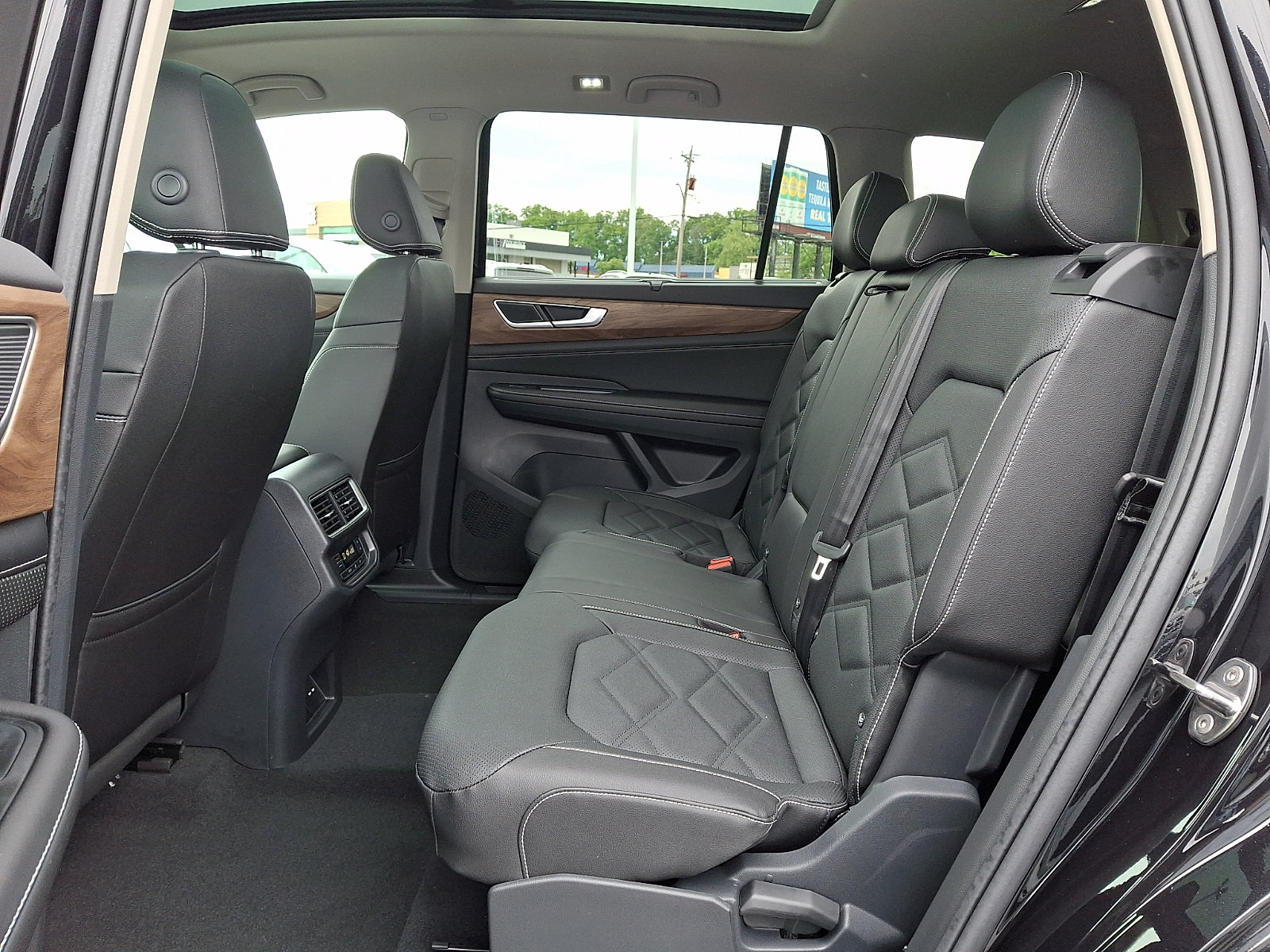 New 2026 Volkswagen Atlas SE AWD/4WD image 6