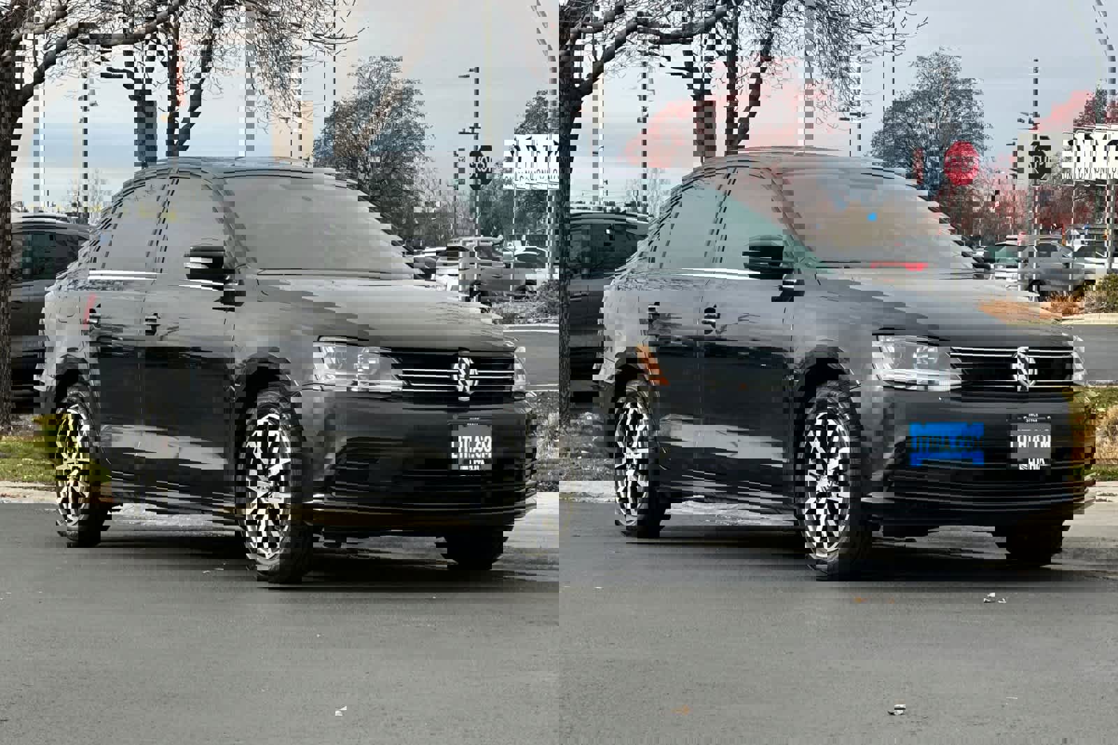 Used 2017 Volkswagen Jetta SE image 9