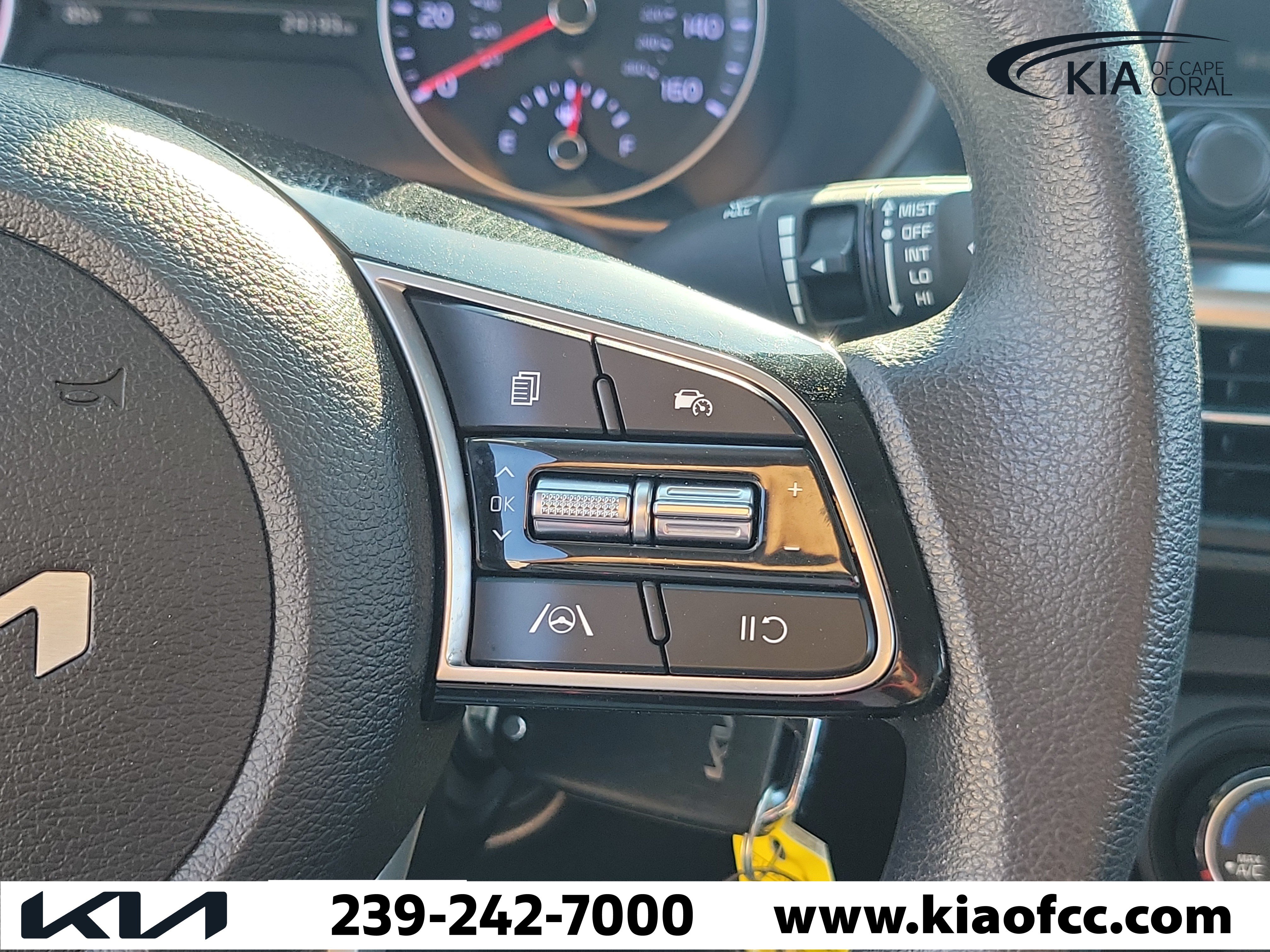 Certified 2022 Kia Forte LXS w/ LXS Technology Package FWD image 23