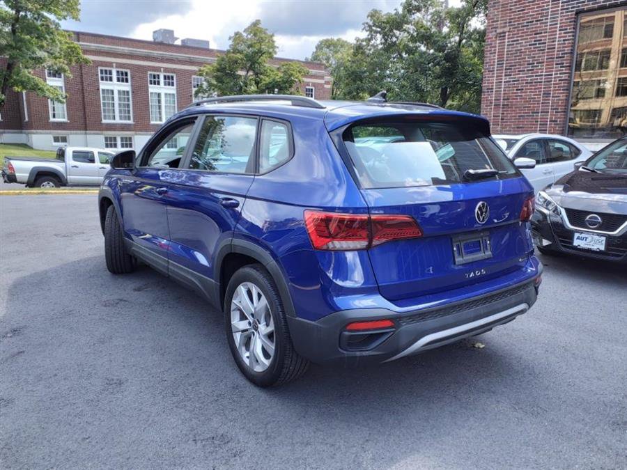 Used 2023 Volkswagen Taos S AWD/4WD image 3