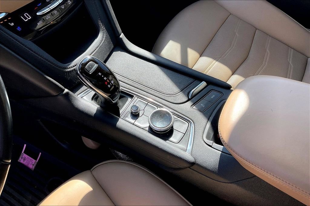 Used 2020 Cadillac XT5 Sportv w/ Platinum Package image 16