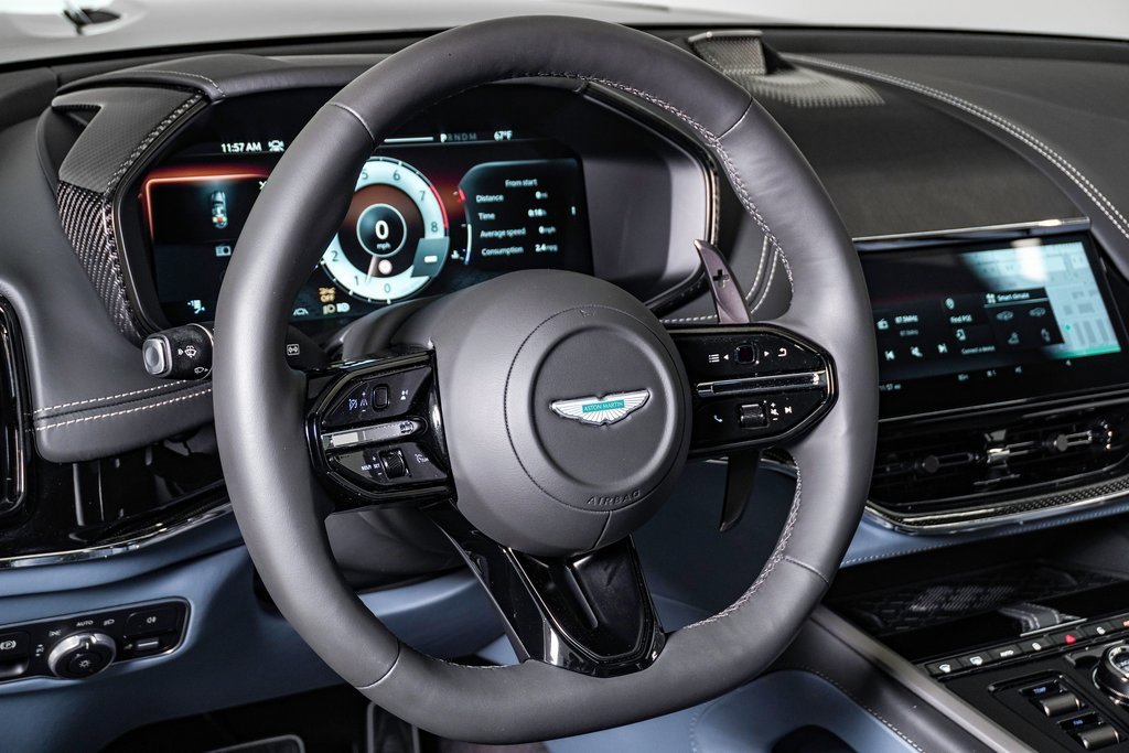 Used 2025 Aston Martin DBX 707 image 24