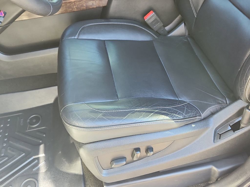 Used 2017 Chevrolet Tahoe LT w/ Luxury Package image 7