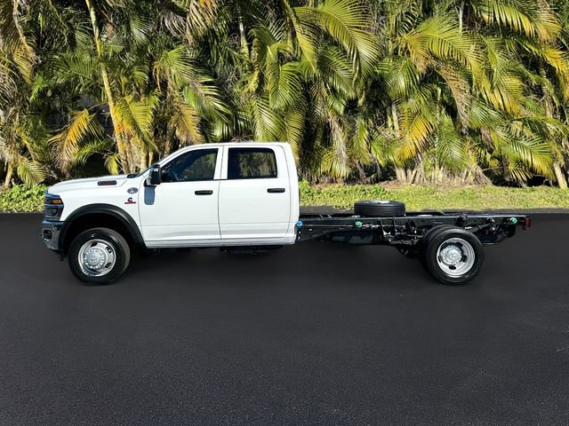 New 2026 RAM 5500 Tradesman w/ Chrome Appearance Group image 2