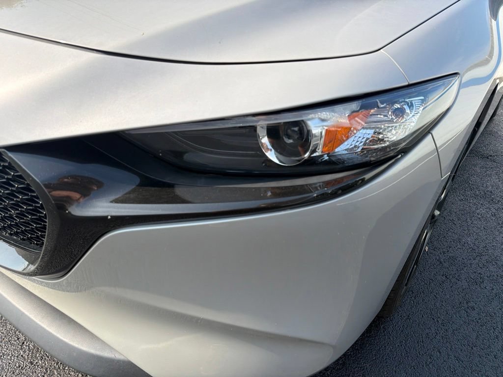 Used 2024 MAZDA MAZDA3 s FWD image 9