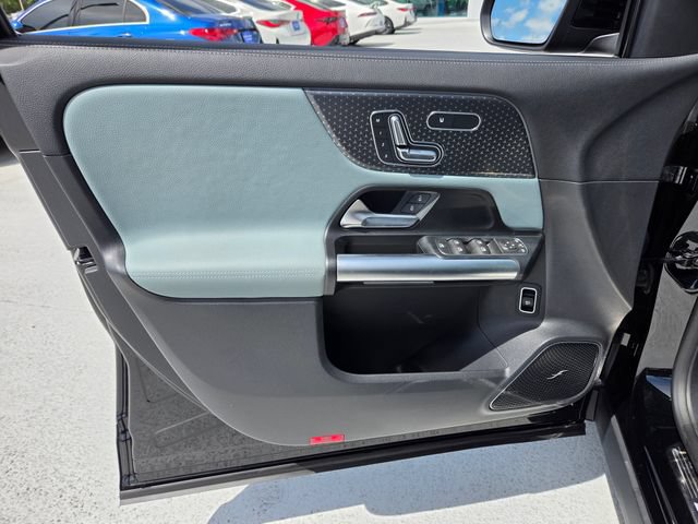 Used 2024 Mercedes-Benz GLA 35 AMG 4MATIC image 31