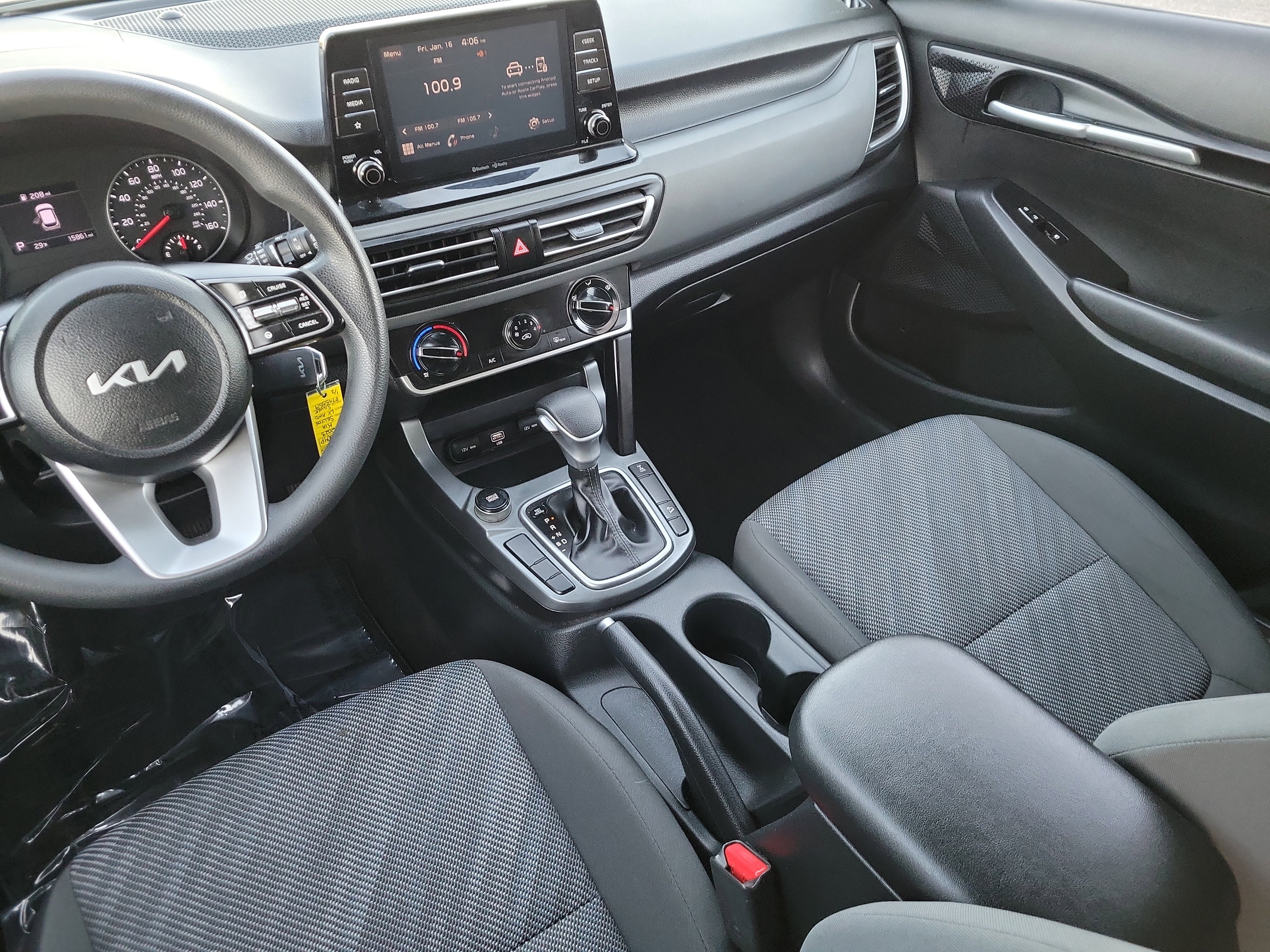 Used 2023 Kia Seltos LX image 18