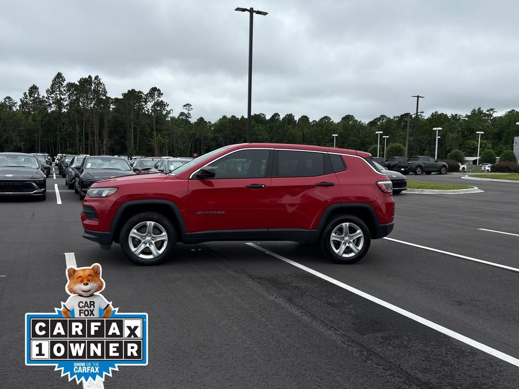 Used 2023 Jeep Compass Sport AWD/4WD image 2