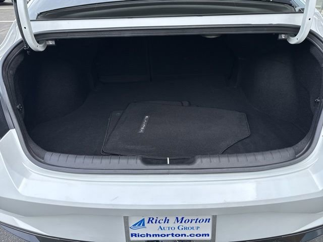 Used 2021 Hyundai Elantra SEL w/ Convenience + Premium Package image 9