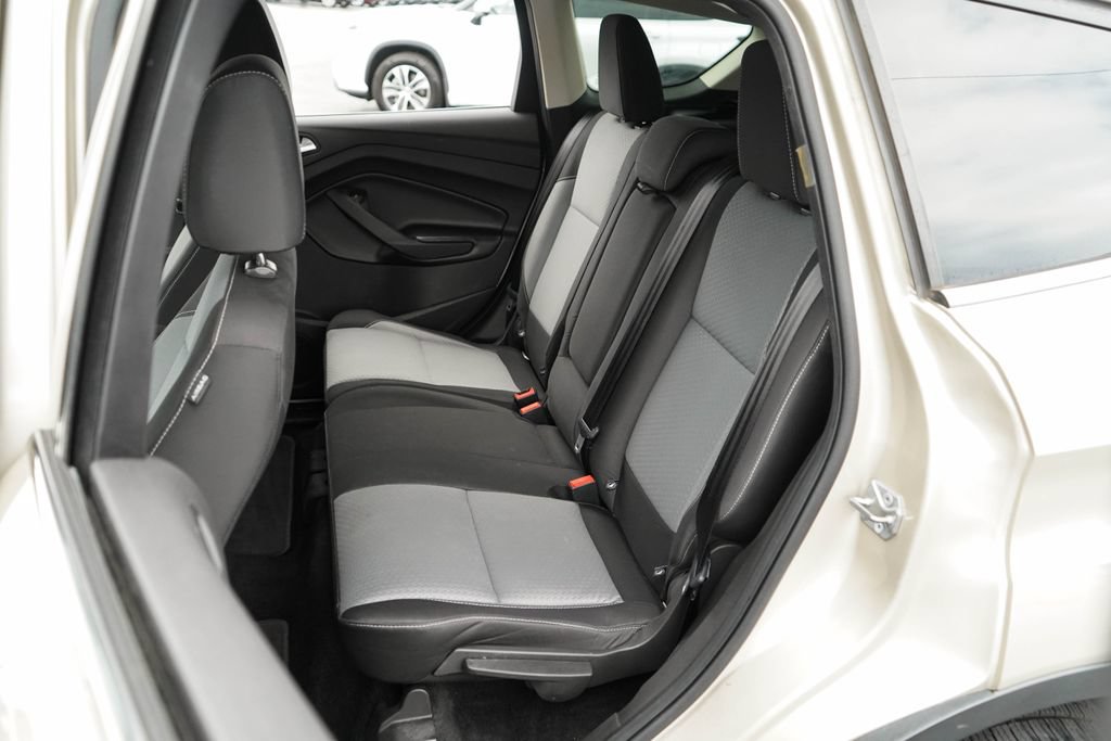 Used 2017 Ford Escape SE FWD image 8