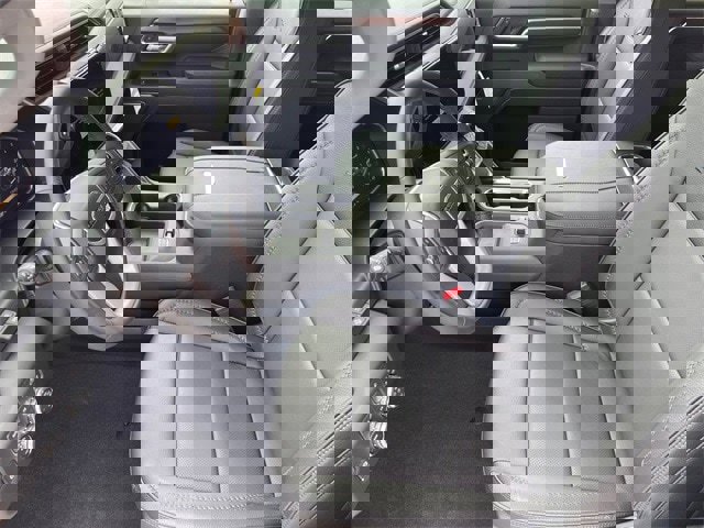 New 2026 GMC Sierra 2500 Denali w/ Denali Reserve Package image 9